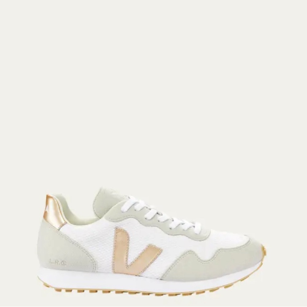 Veja women’s SDU size 40 (US 9) alveomesh white/platine sneakers